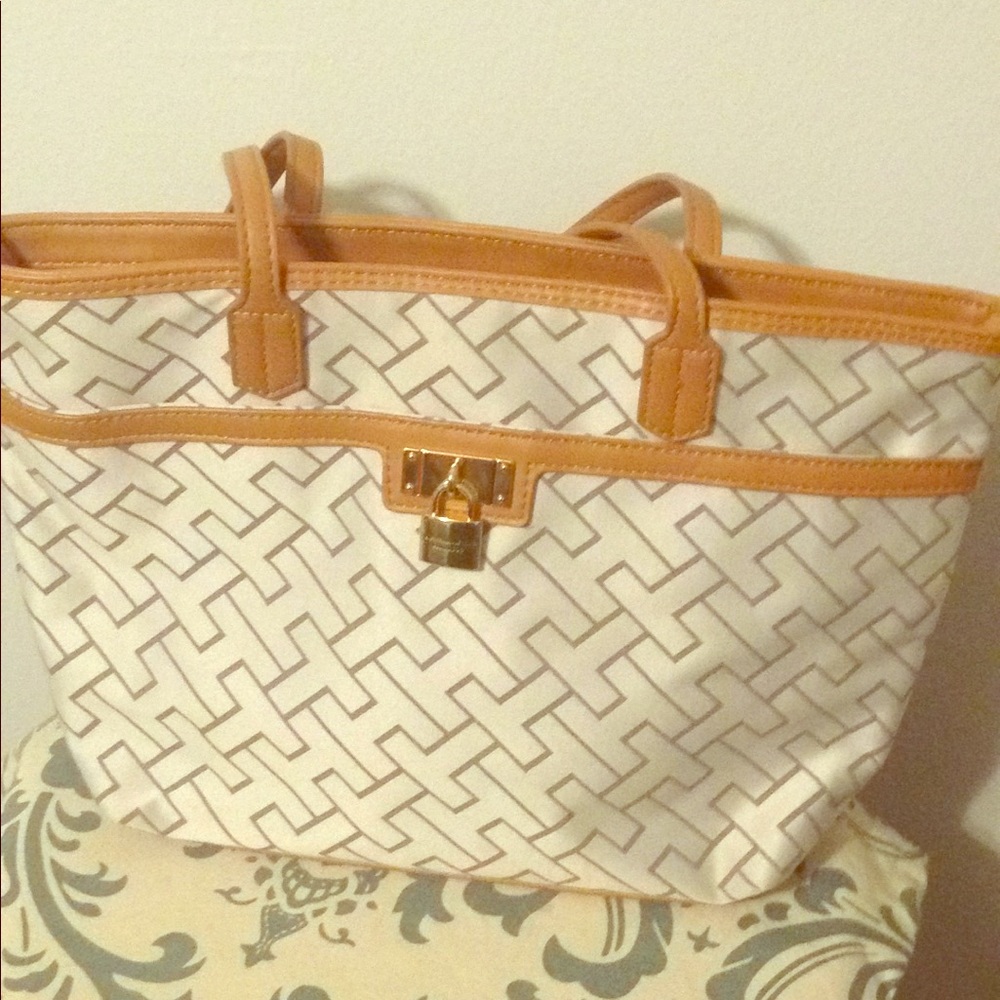 Tommy Hilfiger Tote 👜